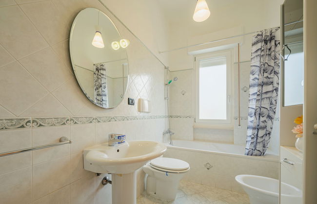 Haus mit 4 Schlafzimmern in Viareggio mit garten und terrasse - Foto 27