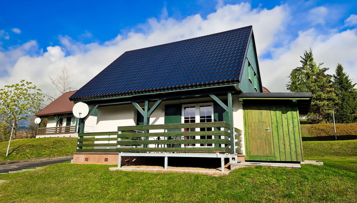 Casa de 3 quartos em Černý Důl com piscina e jardim - Foto 1