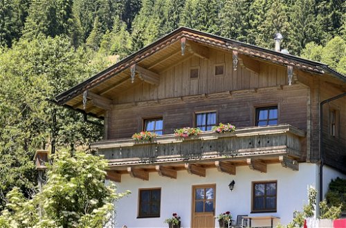 Photo 1 - Maison de 4 chambres à Neukirchen am Großvenediger avec terrasse et vues sur la montagne