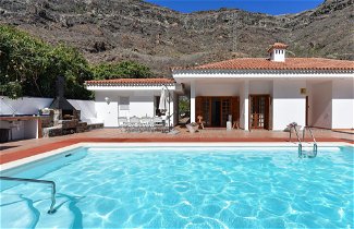 Photo 1 - Maison de 4 chambres à San Bartolomé de Tirajana avec piscine privée et terrasse