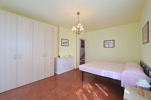 Foto 20 - Casa con 4 camere da letto a Magione con piscina privata e giardino