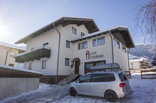 Photo 31 - Maison de 9 chambres à Fügen avec vues sur la montagne