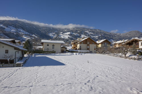 Photo 30 - Maison de 9 chambres à Fügen avec vues sur la montagne