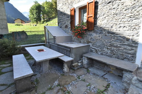 Photo 38 - Appartement de 2 chambres à Tartano avec jardin et vues sur la montagne