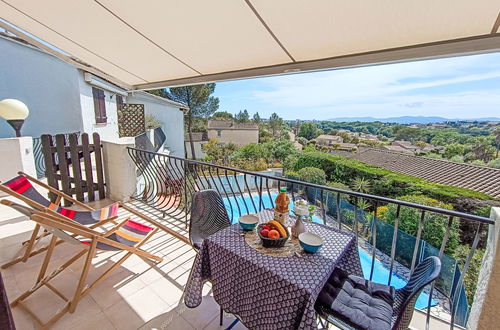 Photo 1 - 2 bedroom Apartment in Fréjus with swimming pool and terrace
