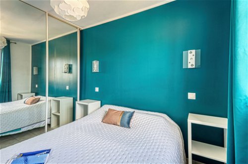 Foto 17 - Appartamento con 2 camere da letto a Fréjus con piscina e vista mare