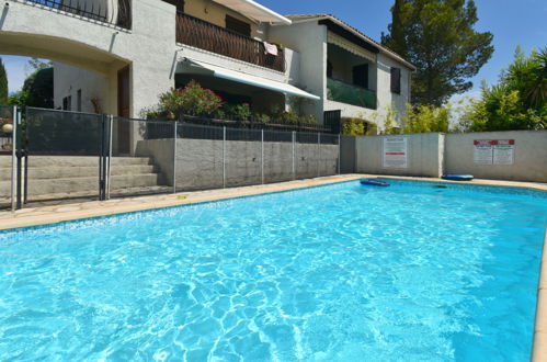 Foto 21 - Apartamento de 2 quartos em Fréjus com piscina e vistas do mar