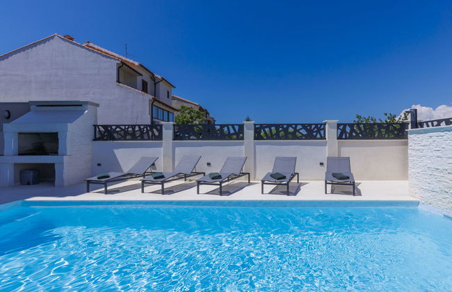 Casa de 8 quartos em Medulin com piscina privada e jardim - Foto 39
