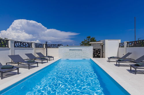 Photo 1 - Maison de 5 chambres à Medulin avec piscine privée et terrasse