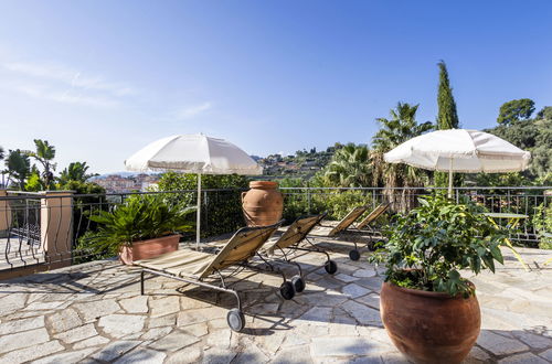 Photo 33 - Appartement de 2 chambres à Imperia avec piscine et jardin