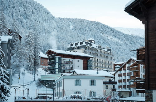 Photo 14 - Appartement de 1 chambre à Zermatt avec vues sur la montagne