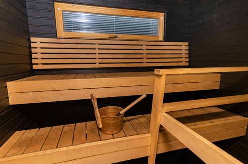 Foto 18 - Casa de 2 quartos em Kuusamo com sauna e vista para a montanha