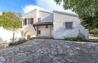 Photo 2 - Maison de 3 chambres à Porto-Vecchio avec jardin et vues à la mer