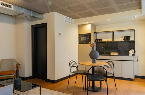 Photo 6 - Bubu Apartment with patio interior view