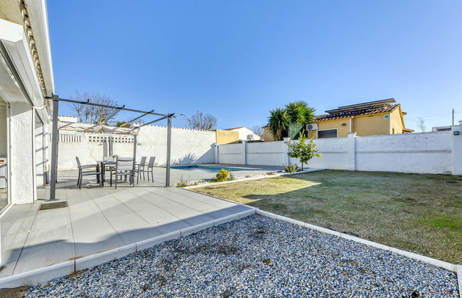 4 bedroom House in Castelló d'Empúries with private pool and garden - Photo 27