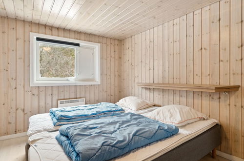 Foto 11 - Casa de 4 quartos em Aakirkeby com terraço e sauna