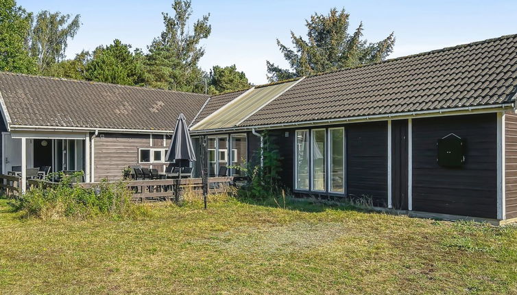 Foto 1 - Casa de 4 quartos em Aakirkeby com terraço e sauna