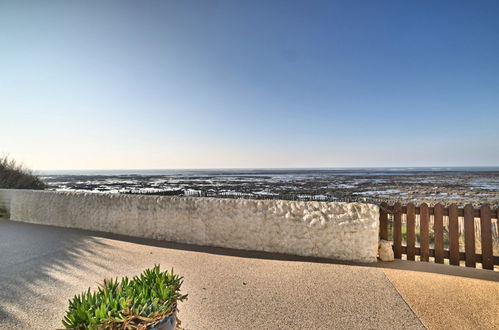 Foto 39 - Casa de 4 habitaciones en Saint-Pierre-d'Oléron con jardín y vistas al mar