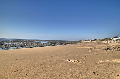 Foto 43 - Haus mit 4 Schlafzimmern in Saint-Pierre-d'Oléron mit garten und blick aufs meer