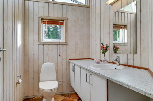 Foto 14 - Haus mit 3 Schlafzimmern in Blokhus mit terrasse und sauna