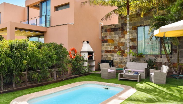 Photo 1 - Maison de 2 chambres à San Bartolomé de Tirajana avec piscine privée et vues à la mer