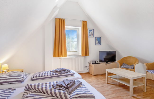 Casa de 4 quartos em Butjadingen com piscina e jardim - Foto 3