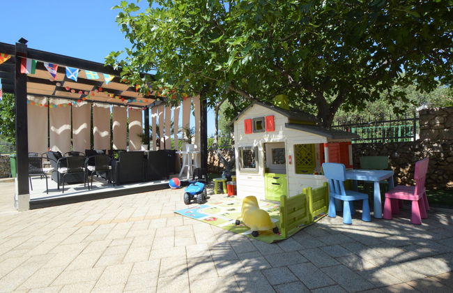 Apartamento de 4 quartos em Tribunj com piscina e jardim - Foto 18