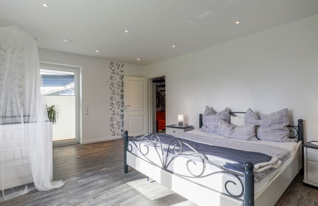 Casa de 6 quartos em Wanna com jardim e terraço - Foto 17
