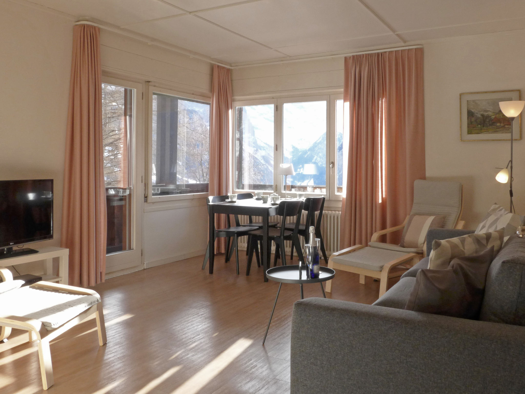 Foto 7 - Apartamento de 3 quartos em Lauterbrunnen com vista para a montanha