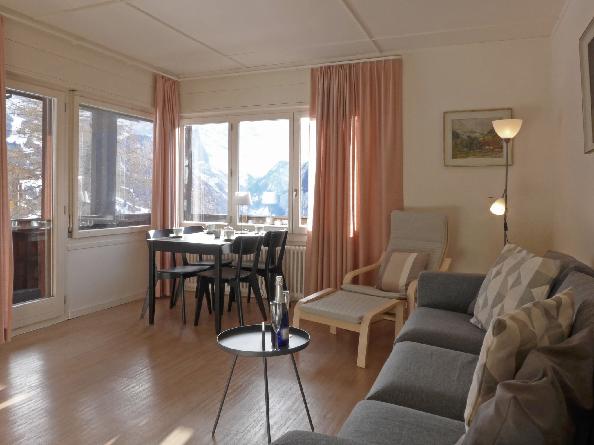 Foto 7 - Apartamento de 2 habitaciones en Lauterbrunnen con vistas a la montaña