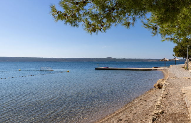 2 bedroom Apartment in Jasenice with garden - Photo 27