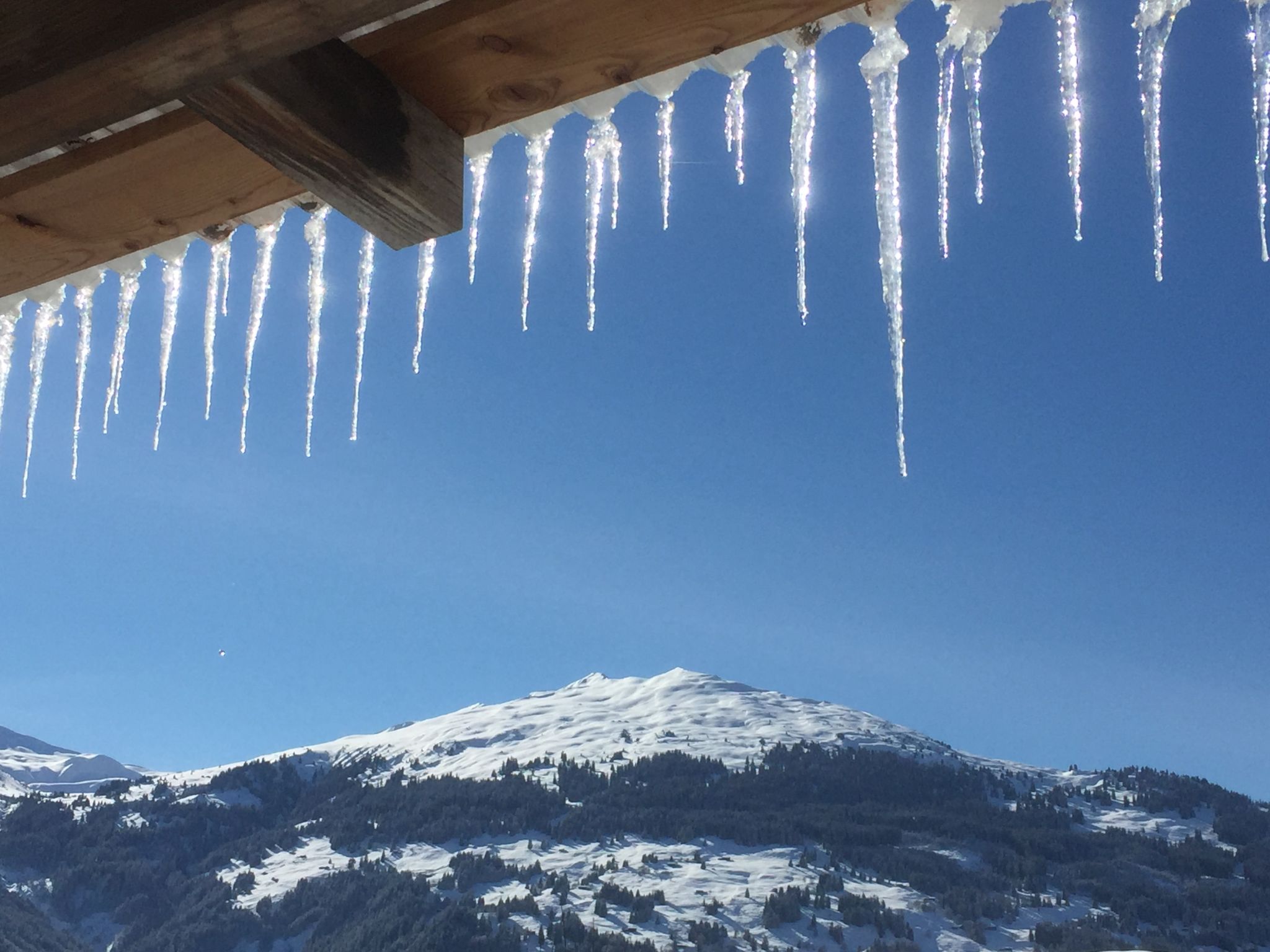 Foto 3 - Appartamento con 4 camere da letto a Luzein con piscina e vista sulle montagne