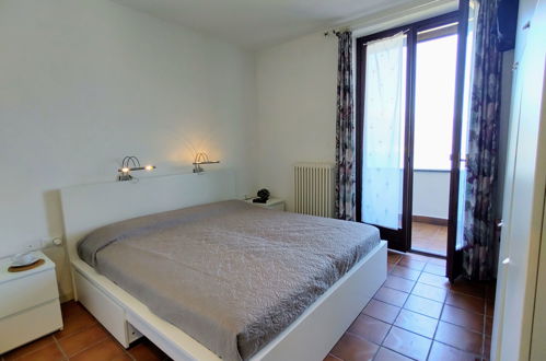 Foto 11 - Appartamento con 2 camere da letto a Germignaga con terrazza e vista sulle montagne