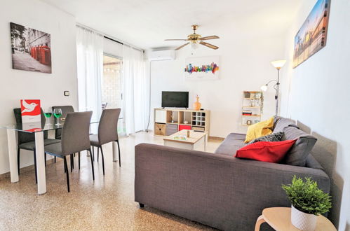 Foto 6 - Apartamento de 2 habitaciones en Benidorm con piscina y jardín