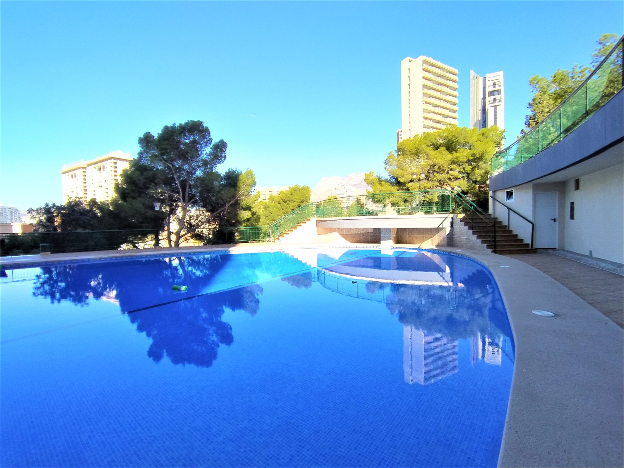 Foto 2 - Apartamento de 2 quartos em Benidorm com piscina e jardim