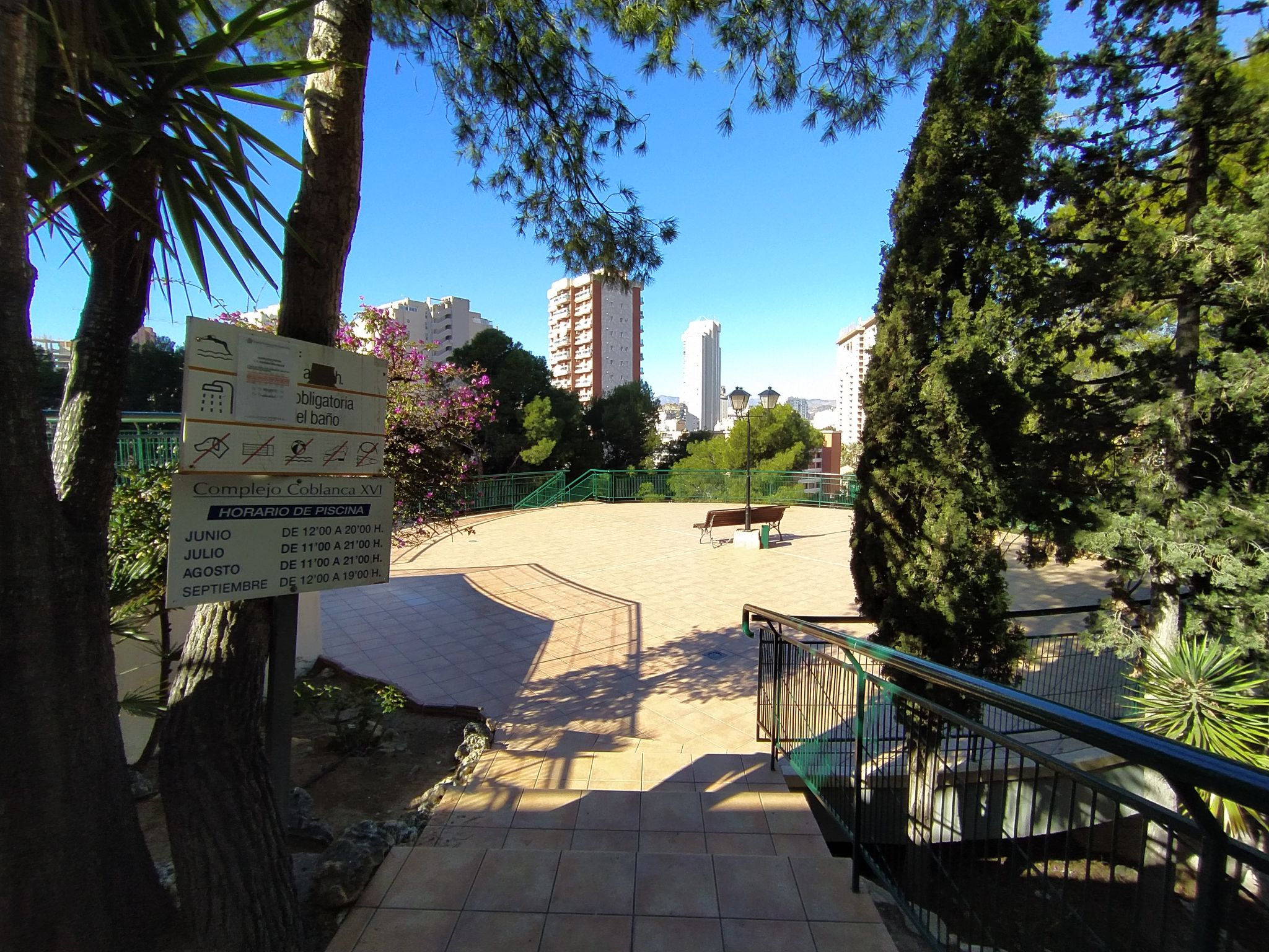 Foto 22 - Apartamento de 2 quartos em Benidorm com piscina e jardim