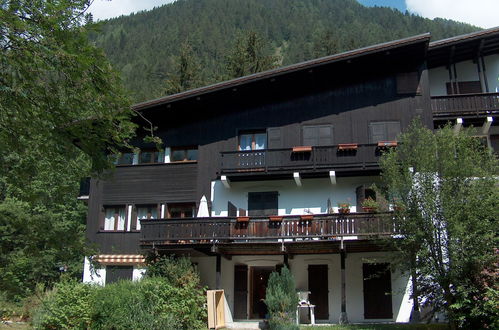 Photo 12 - 2 bedroom Apartment in Chamonix-Mont-Blanc with garden