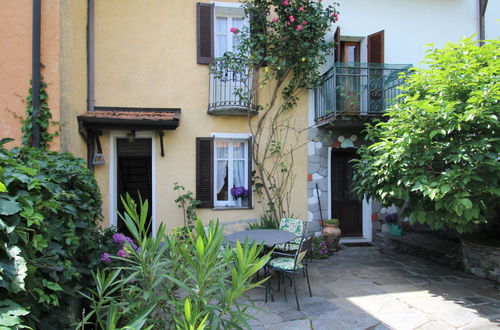 Photo 20 - Maison de 1 chambre à Trarego Viggiona avec jardin