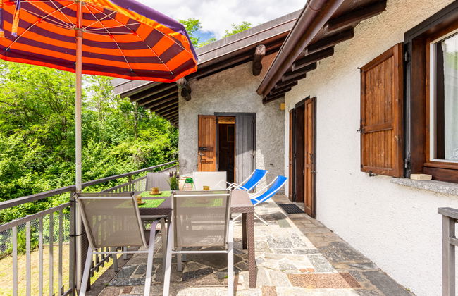 3 bedroom House in Dervio with garden and terrace - Photo 2