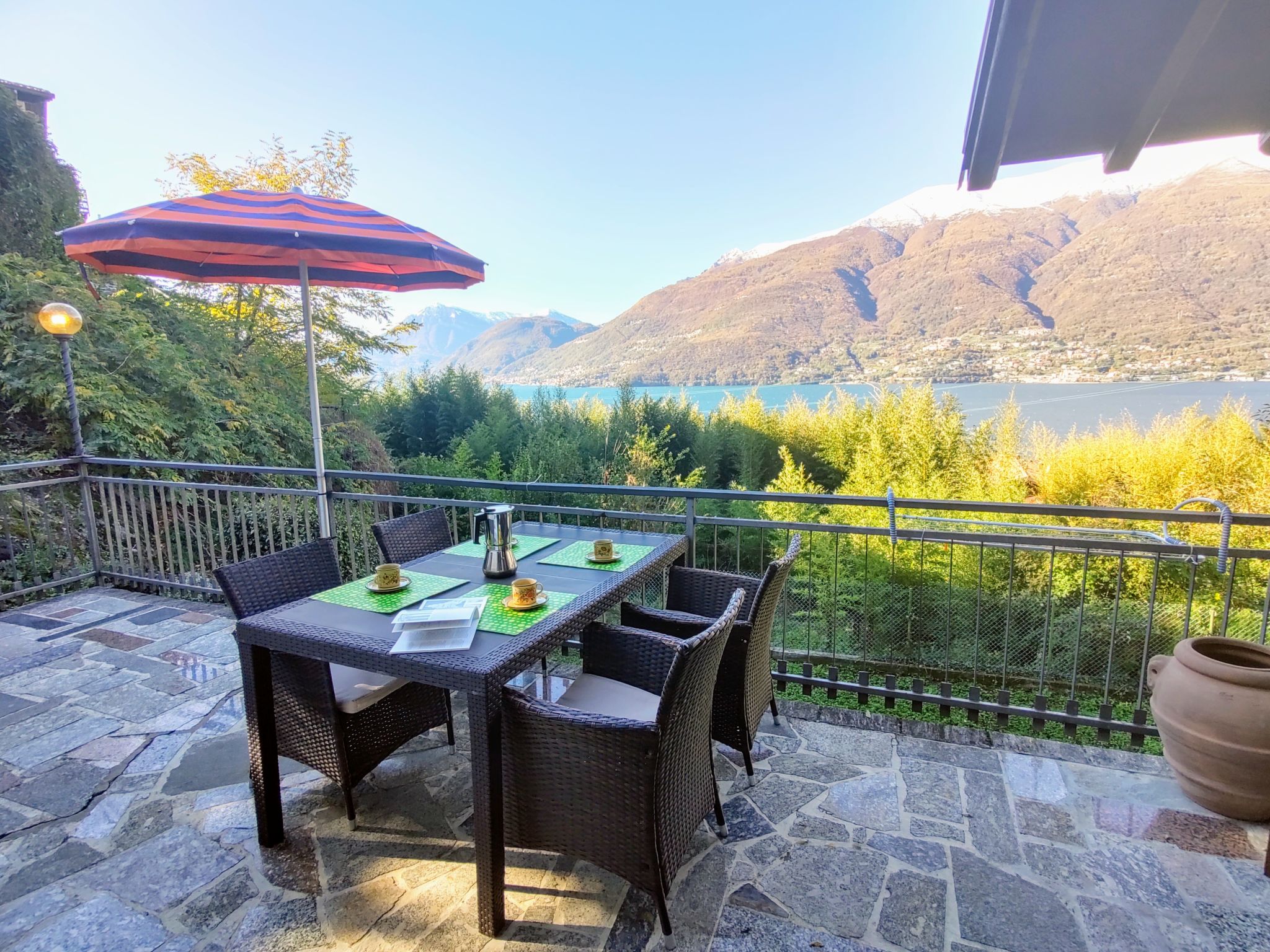 Photo 3 - Maison de 2 chambres à Dervio avec jardin et vues sur la montagne