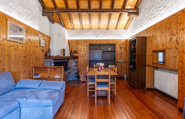 3 bedroom House in Dervio with garden and terrace - Photo 4