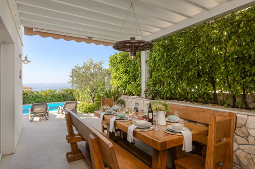 Foto 2 - Casa de 4 quartos em Makarska com piscina privada e terraço