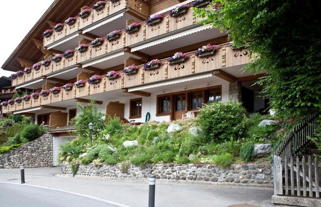 Apartamento de 3 quartos em Saanen - Foto 1