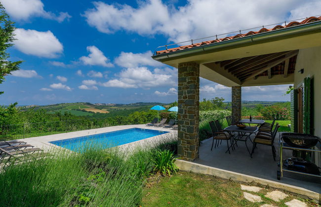 Casa de 6 quartos em Buje com piscina privada e jardim - Foto 6