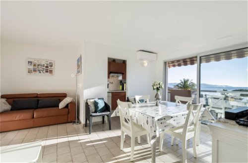 Foto 4 - Apartamento de 1 quarto em Cavalaire-sur-Mer com terraço e vistas do mar