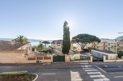 Foto 17 - Apartamento de 1 quarto em Cavalaire-sur-Mer com terraço e vistas do mar