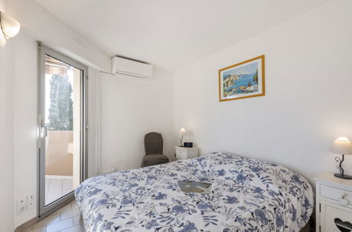 Photo 11 - Appartement de 1 chambre à Cavalaire-sur-Mer avec terrasse et vues à la mer