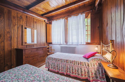 Foto 18 - Haus mit 2 Schlafzimmern in Pescaglia mit privater pool und garten