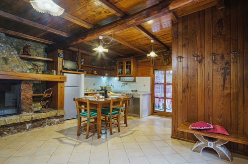 Photo 8 - 2 bedroom House in Pescaglia with private pool and garden