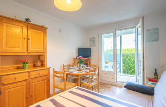 Photo 3 - 1 bedroom Apartment in Vaux-sur-Mer with swimming pool and garden